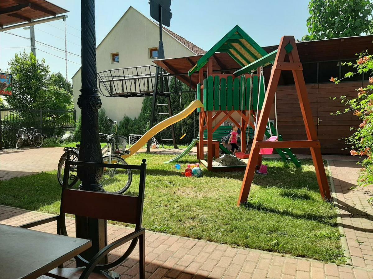 Gyulai Mesehaz Apartman Экстерьер фото